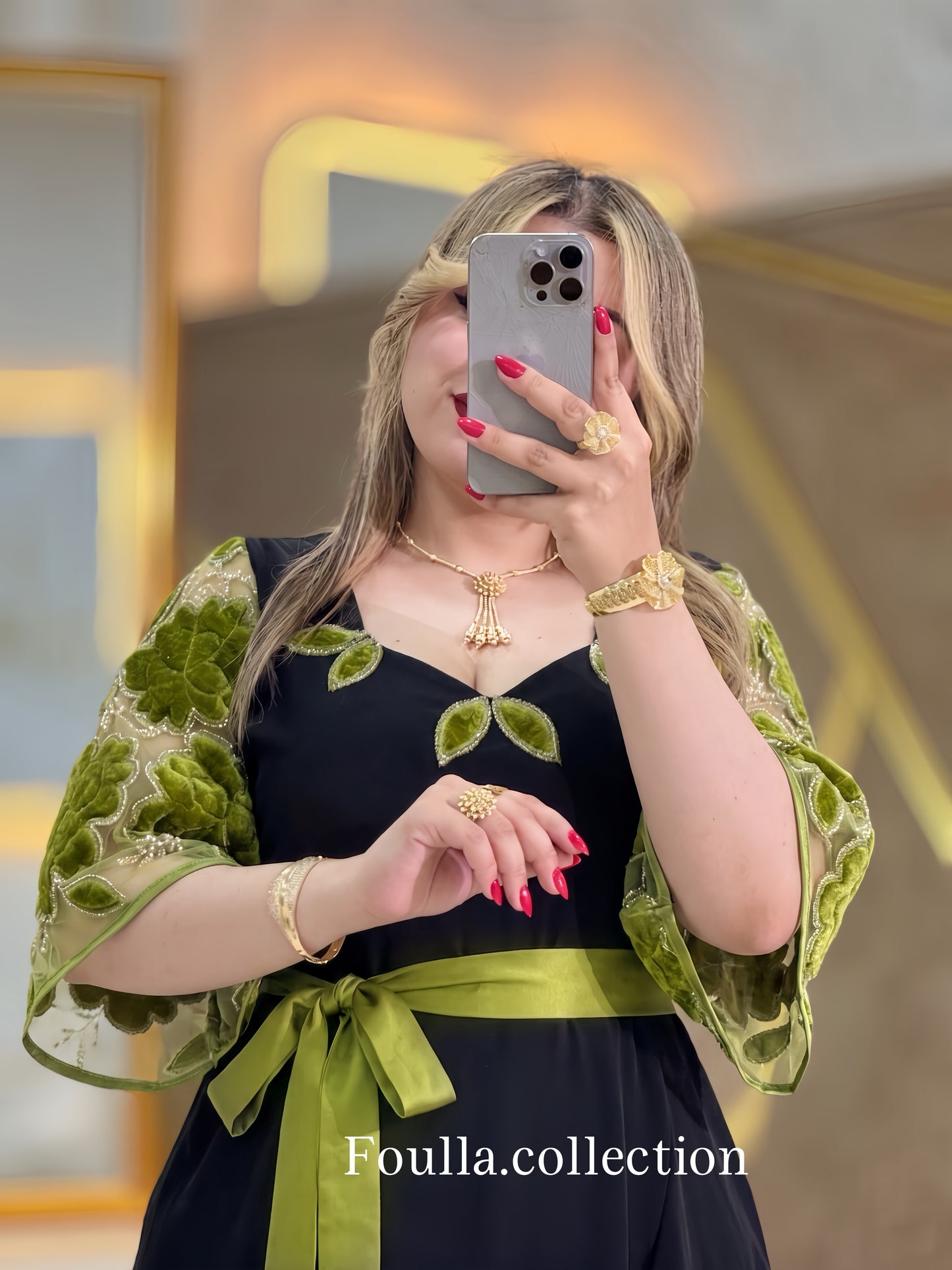 فستان نسرين اخضر