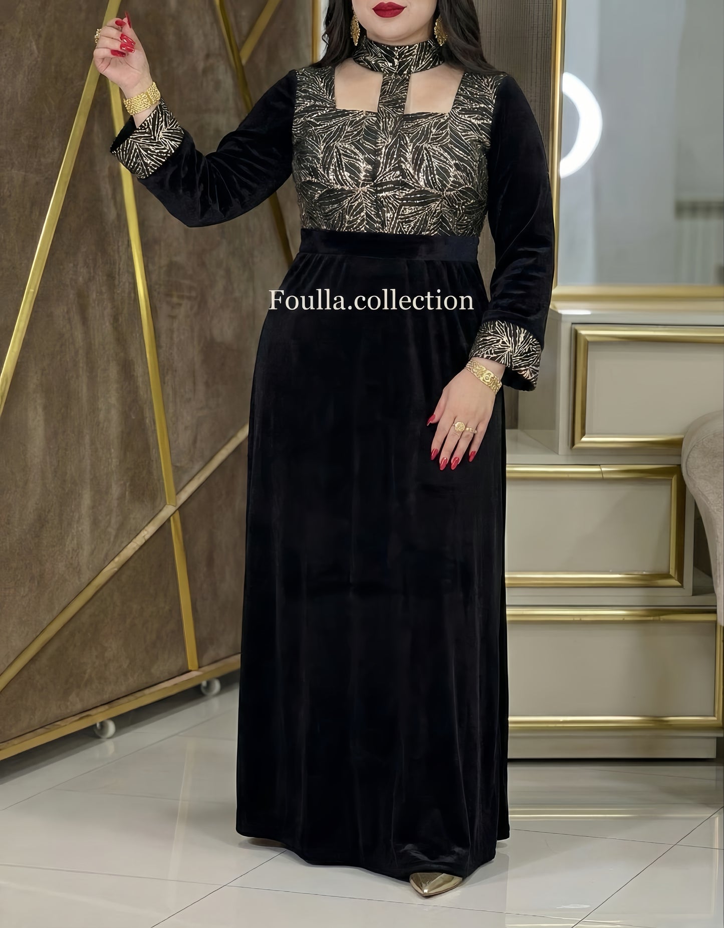 فستان اليرقة اسود
