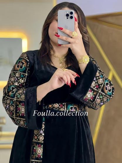 فستان نرجس اسود