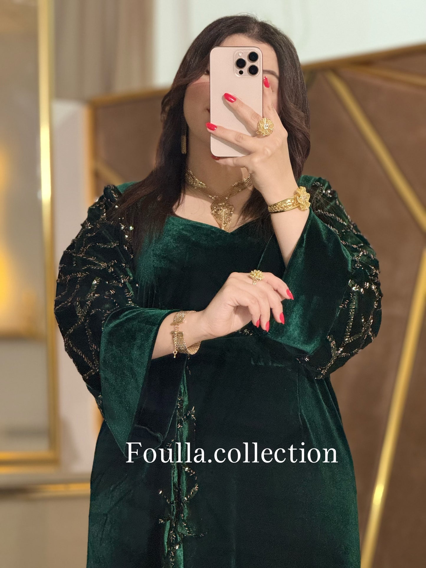 فستان نور اخضر