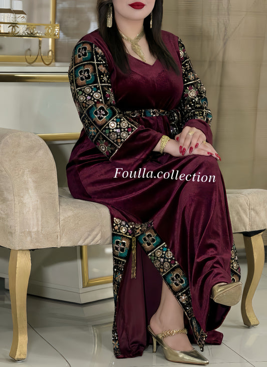 فستان نرجس بورغاندي