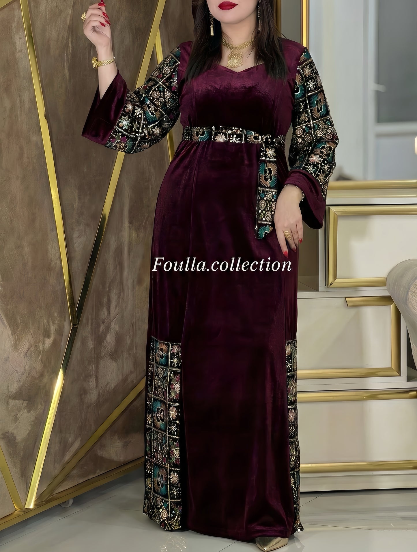 فستان نرجس بورغاندي